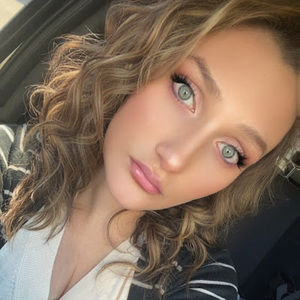 Meet your Posher, Haley jo